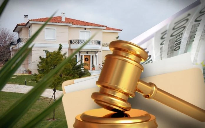 «Αρμαγεδδών» πλειστηριασμών με 50.000 ακίνητα: Απελευθέρωση του ορίου των 150.000 ευρώ απαιτεί η Τρόικα